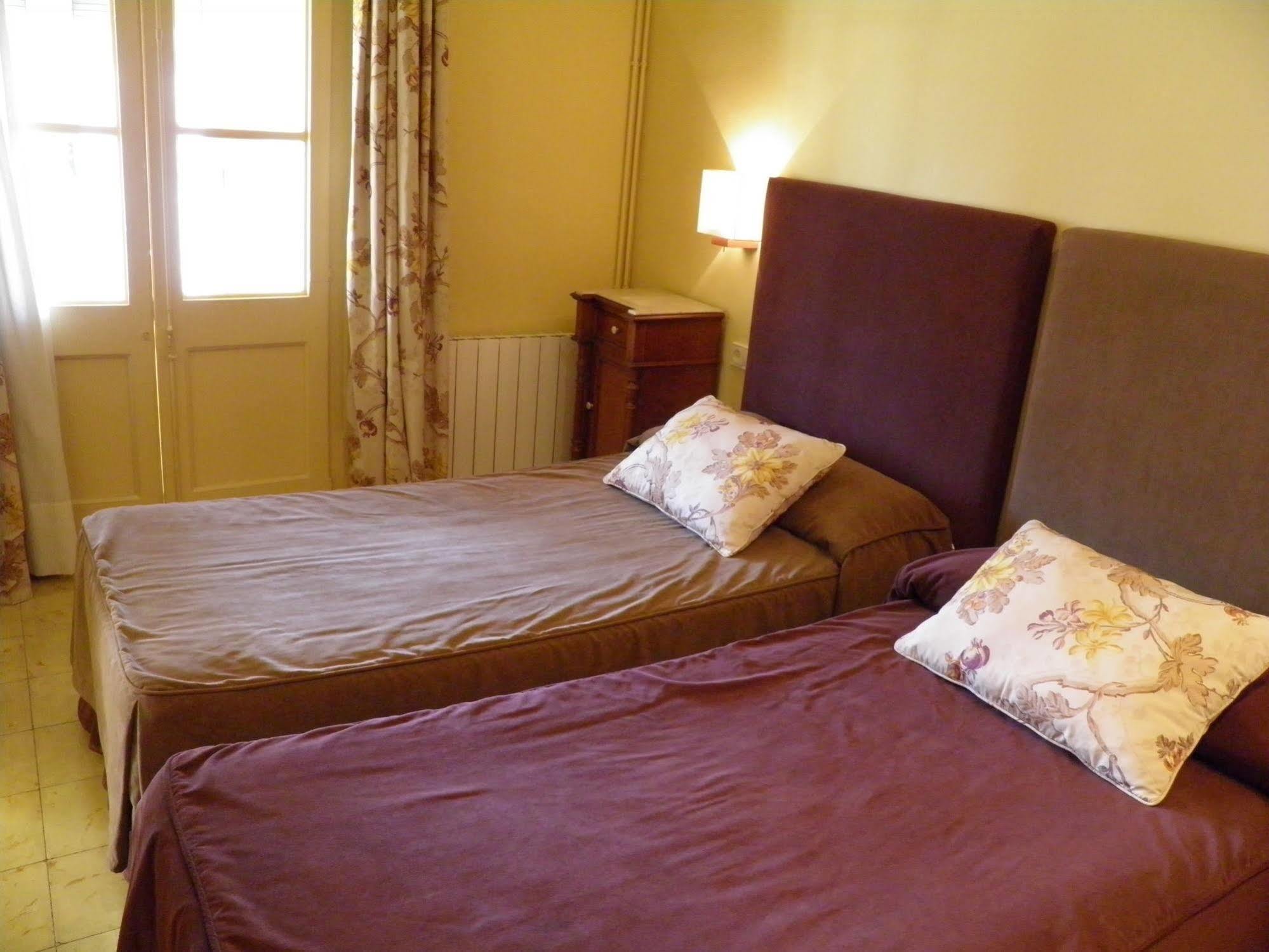 Sant Jordi Girona 97 Appartement *