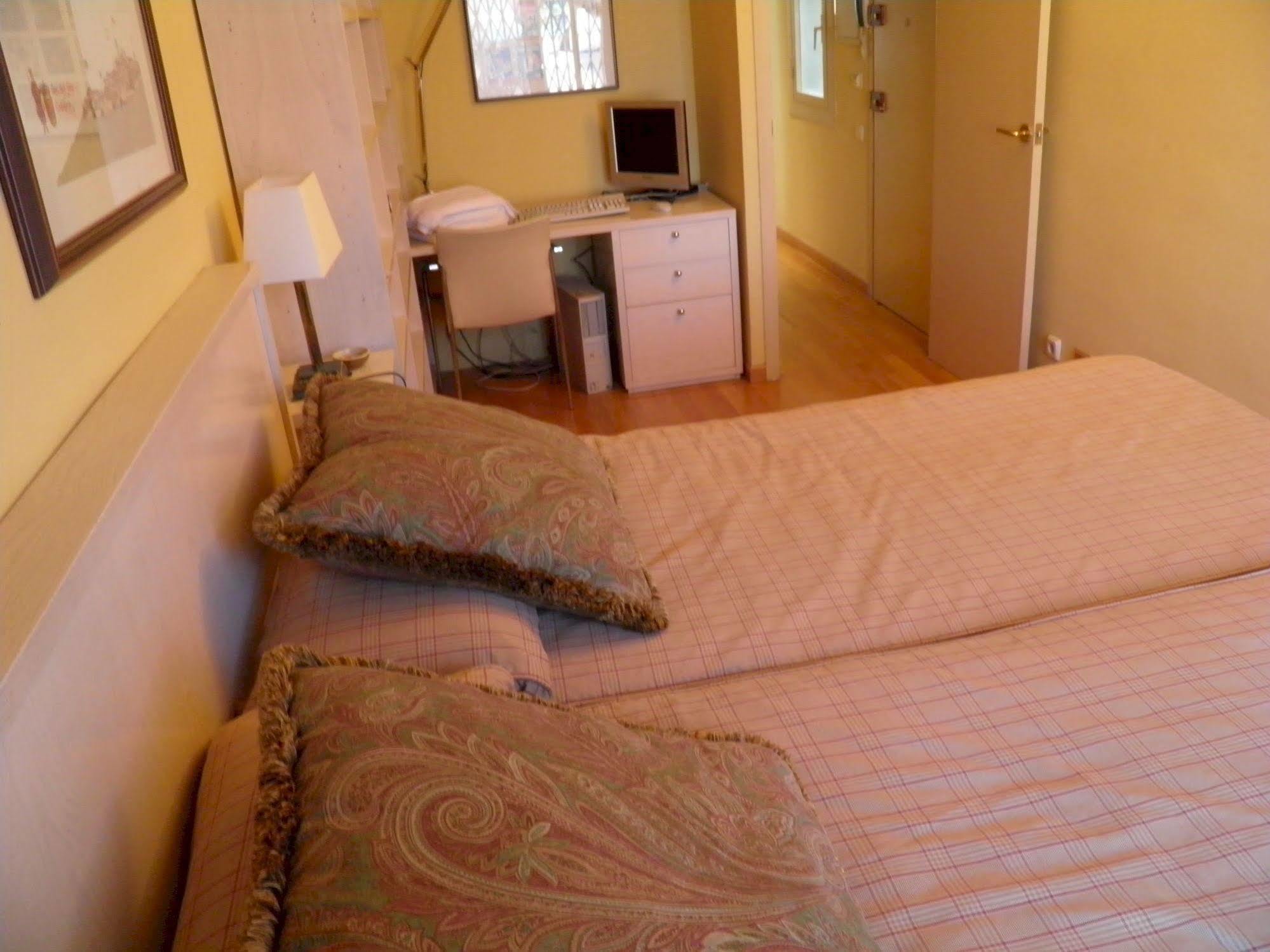 Sant Jordi Girona 97 Appartement
